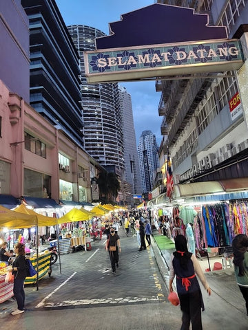 Pasar Malam Kuala Lumpur. Photo by Paul B.