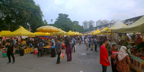 Pasar Malam Sentul. Photo by A Traveler.