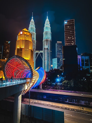 Brightly lit and absolutely stunning, the Saloma Link Bridge lights up the city of Kuala Lumpur, Malaysia at night. Photo by Ridzuan Ibrahim.