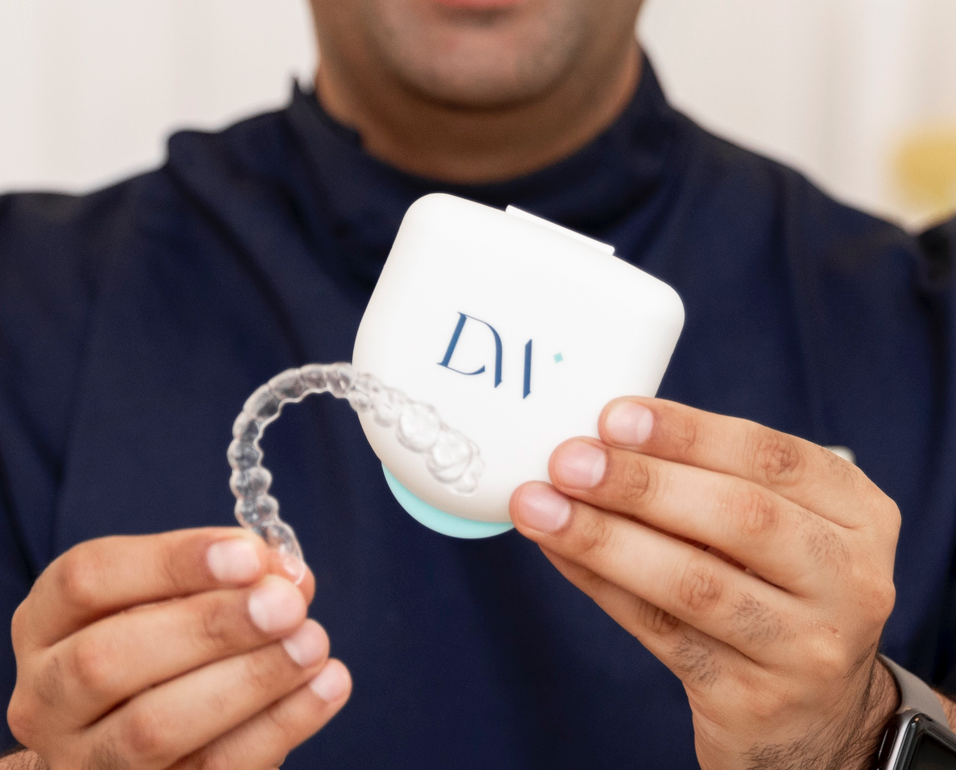 Aligner Case & Chewies - Diamond Whites Aligners product image