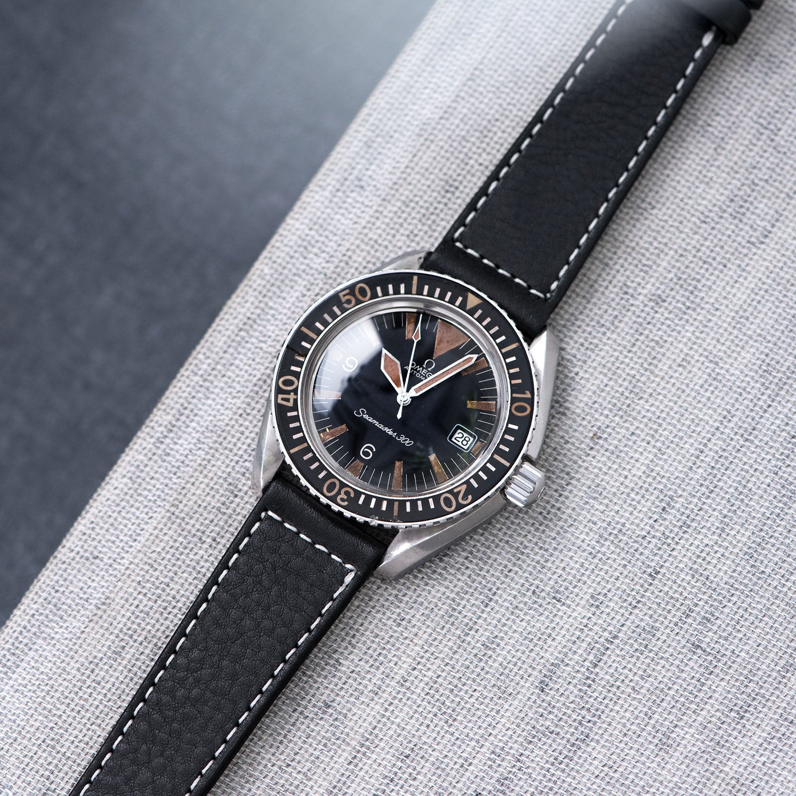 Bulang and Sons_Strap Guide_The omega SM 300 Seamaster_Black Boxed Stitch Leather Watch Strap