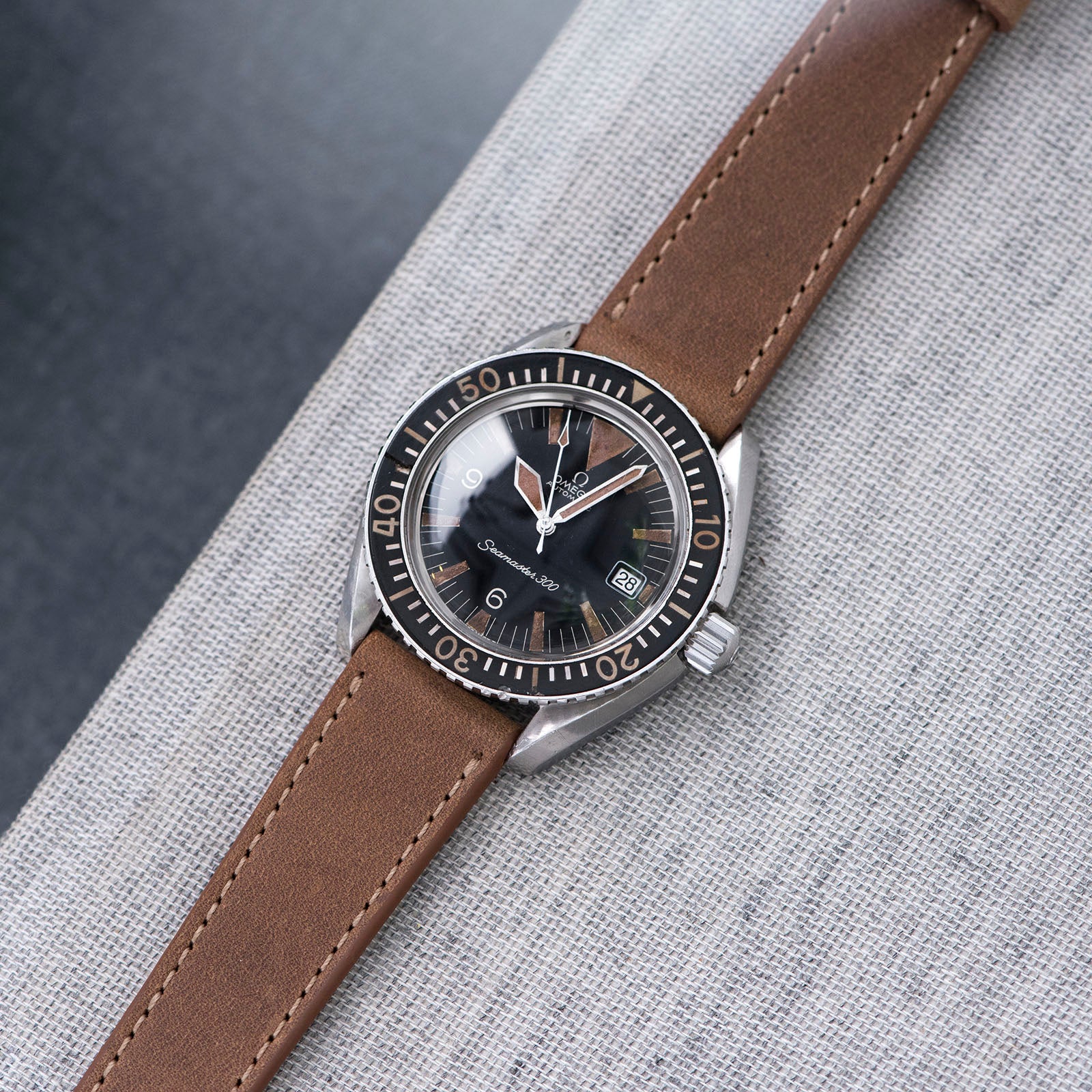 Bulang and Sons_Strap Guide_The omega SM 300 Seamaster_Cinnamon Brown Leather Watch Strap