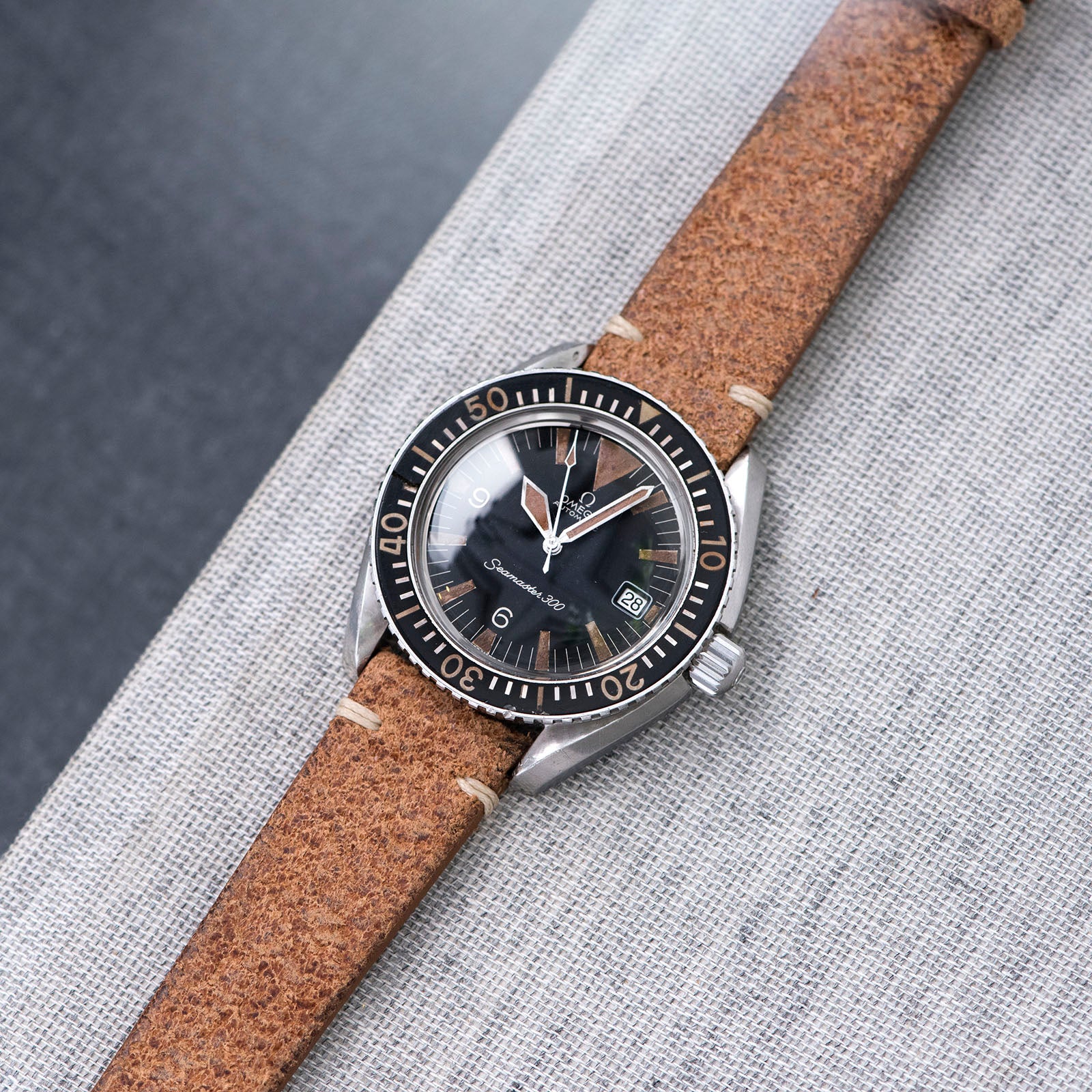 Bulang and Sons_Strap Guide_The omega SM 300 Seamaster_Crackle Brown Leather Watch Strap