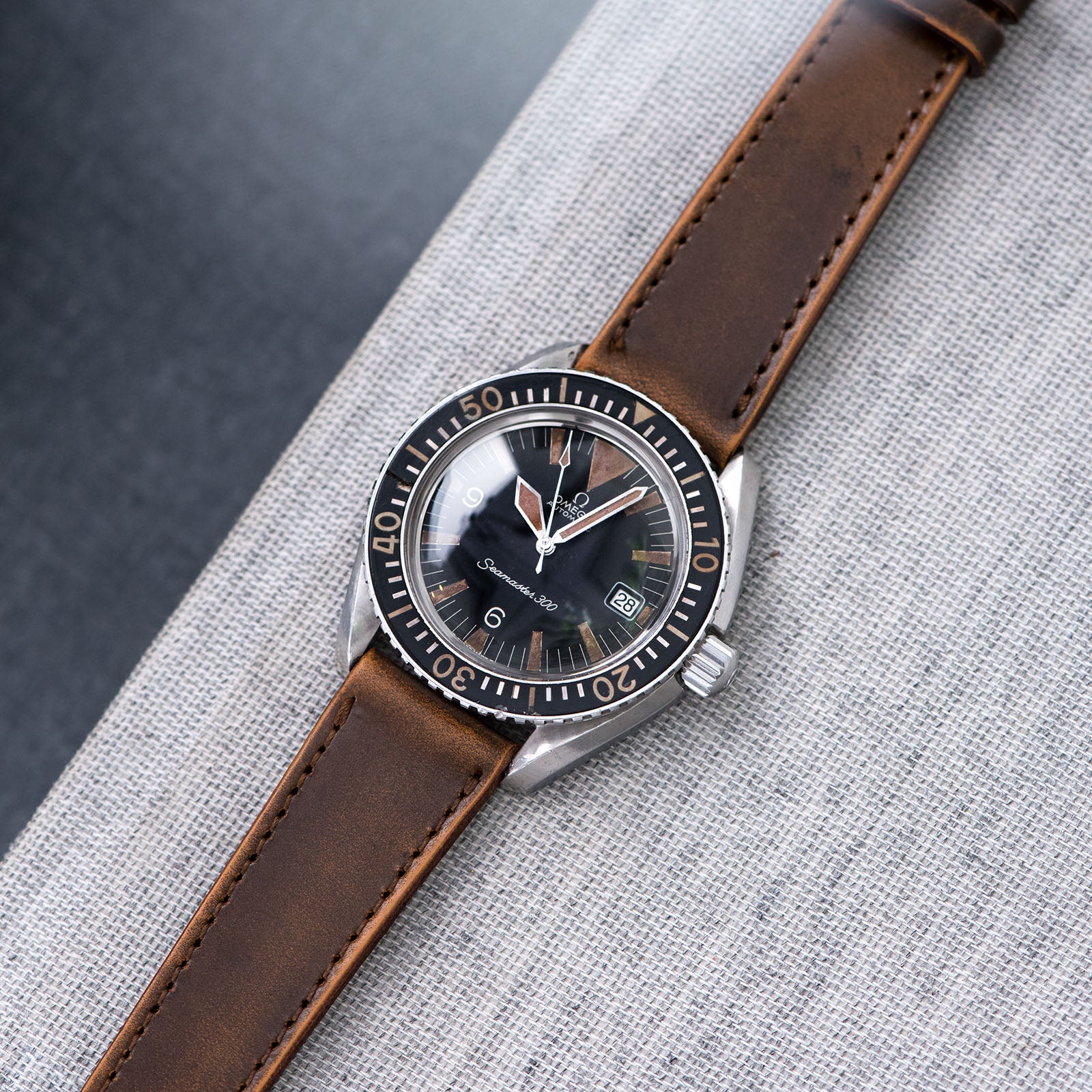 Bulang and Sons_Strap Guide_The omega SM 300 Seamaster_Degrade Honey Brown Leather Watch Strap