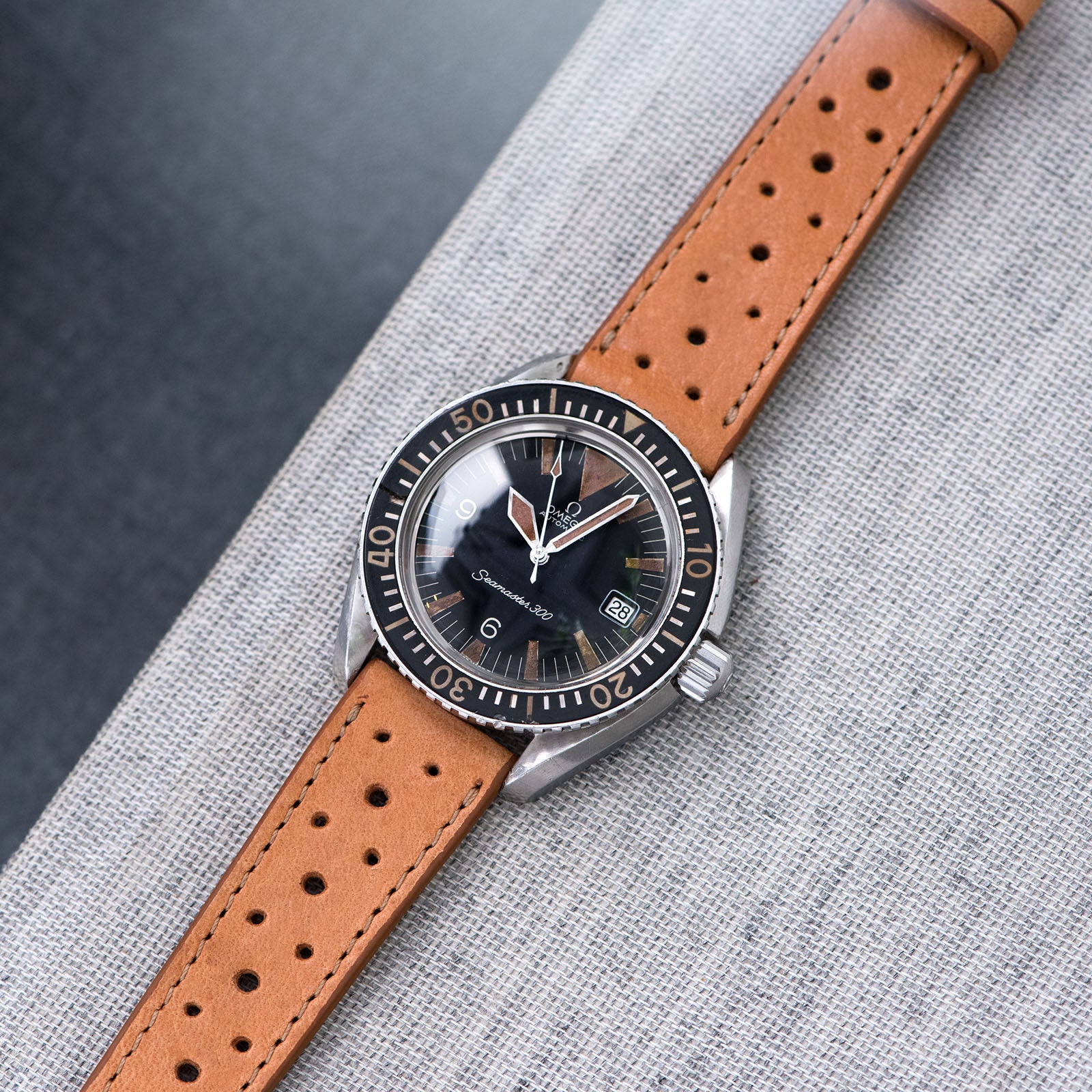 Bulang and Sons_Strap Guide_The omega SM 300 Seamaster_Racing Caramel Brown Leather Watch Strap