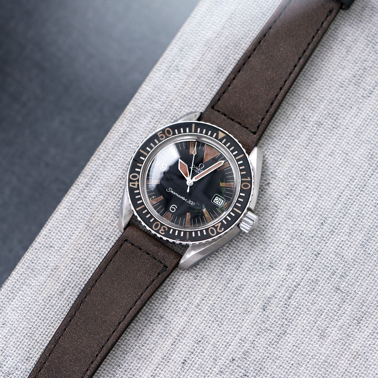 Bulang and Sons_Strap Guide_The omega SM 300 Seamaster_Ravello Brown Leather Watch Strap