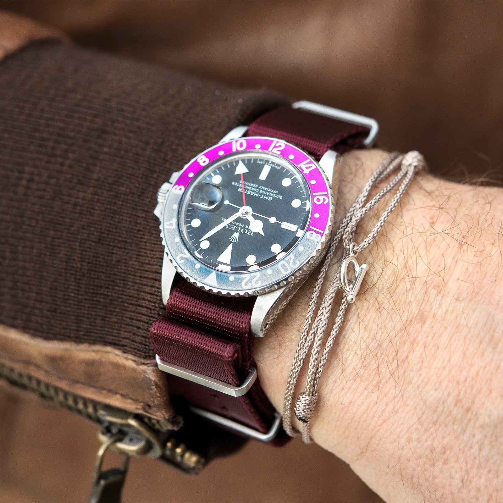 Bulang and Sons_Strap Guide _The Rolex 1675 GMT With Pepsi Bezel_Deluxe Nylon Nato Watch Strap Burgundy Red_1