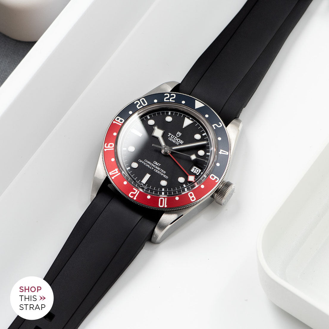 Bulang and Sons_Strap Guide _The Tudor Black Bay GMT_Everest Curved End Black Rubber Strap With Tang Buckle