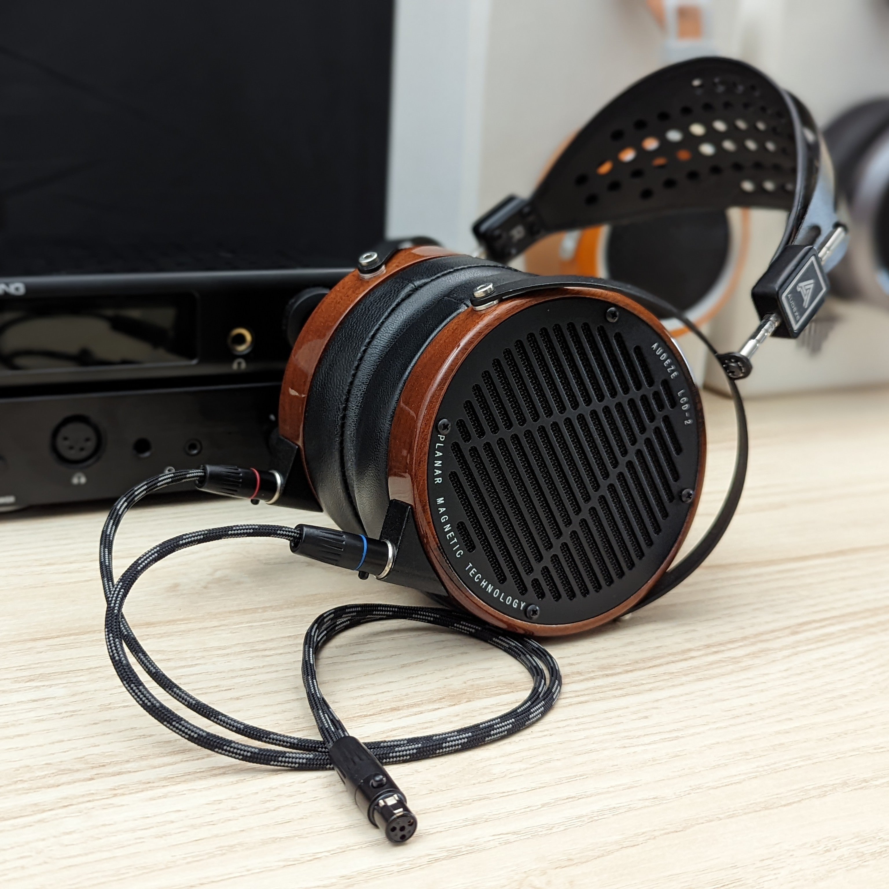 HC-10-Split: Dual [F] 4-pin mini-XLR split headphone cable for Audeze / ZMF / Meze headphones