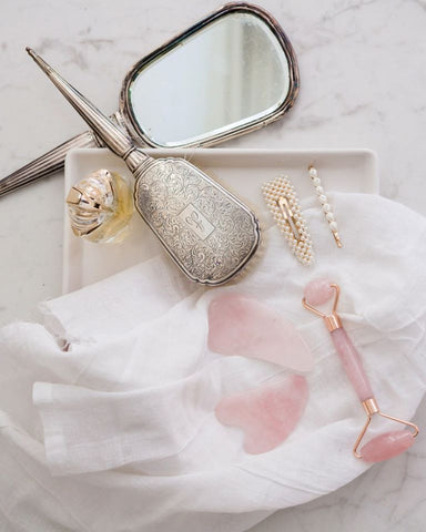 Thera crystals rose quartz gua sha and facial roller