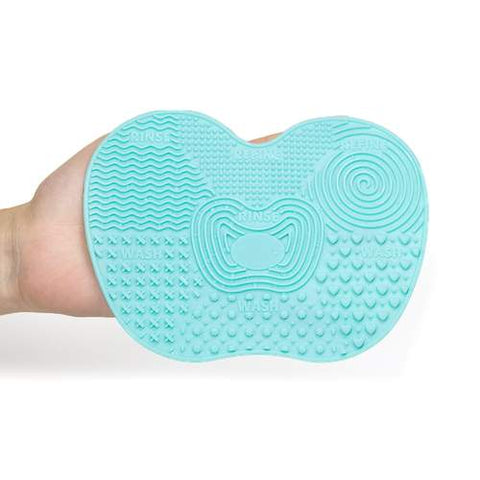 Silicone makeup brush cleaning mat on sale for Boxing day deals 2019 - Lierre.ca Canada