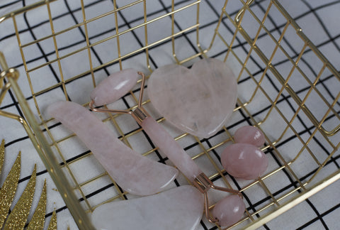 Thera crystals rose quartz collection for skincare for gift for her from Lierre.ca Canada