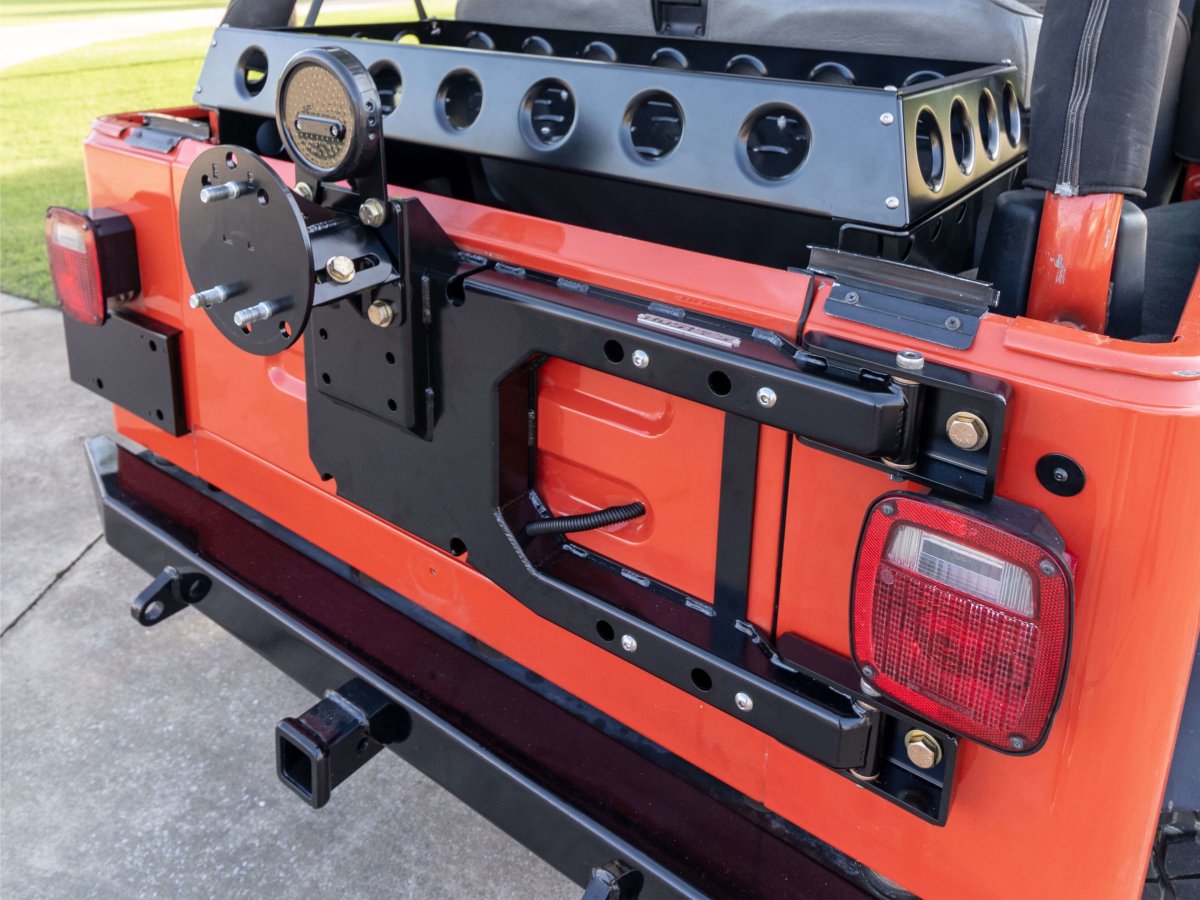 Rusty's Tire Carrier - 1997-2006 TJ / LJ Wrangler – Rusty's Off-Road  Products