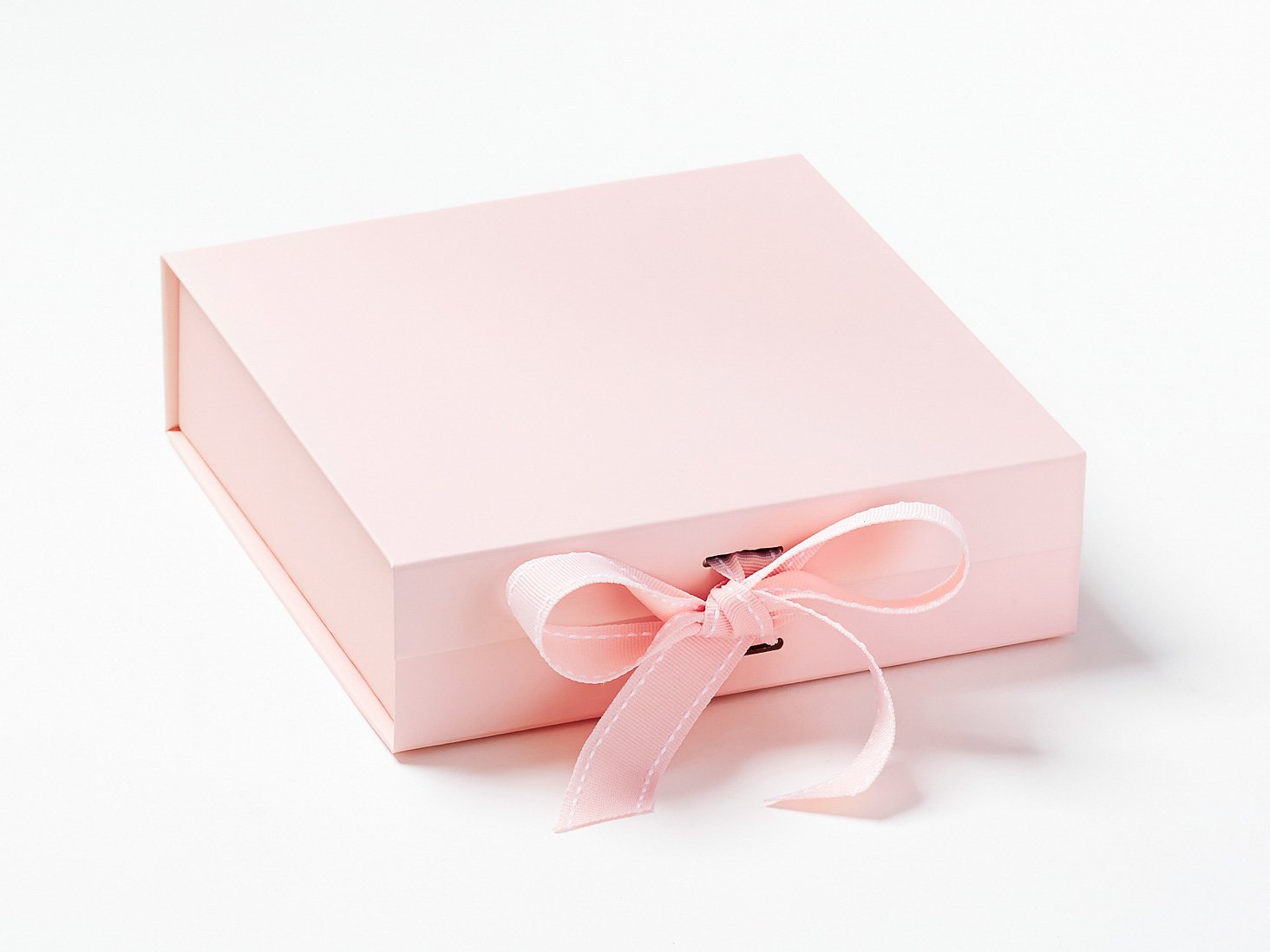 Pale Blue Medium Gift Boxes with changeable ribbon