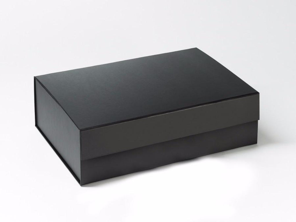 Black A4 Presentation Folding T Boxes With Magnetic Front Closure