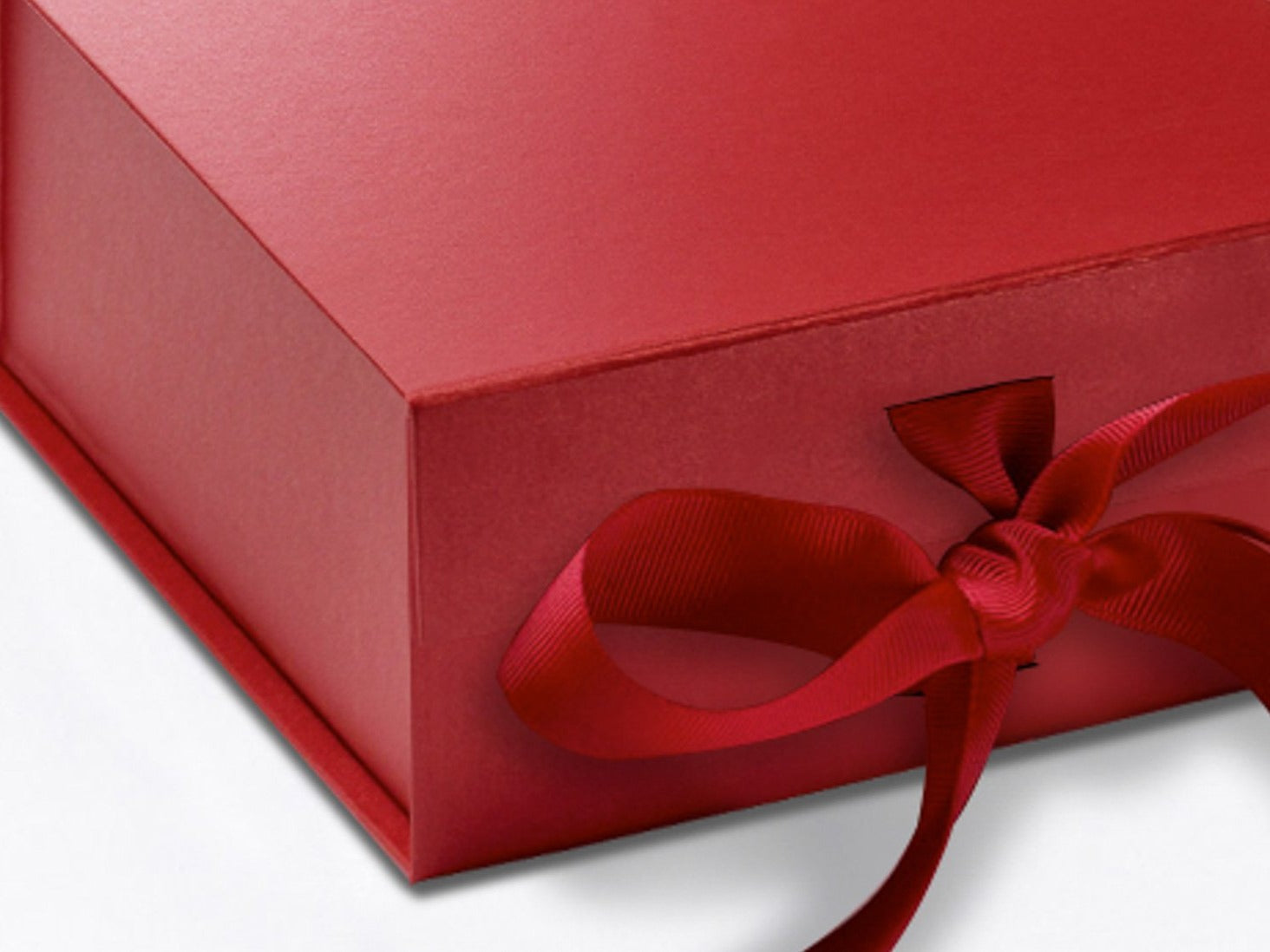 Sample Red Luxury Gift Box for Jewelry Packaging