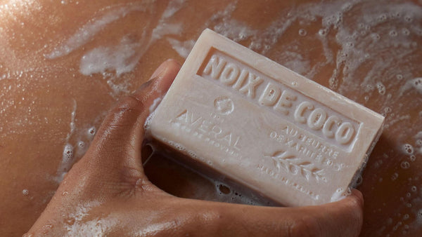 coconut moisturixzing soap