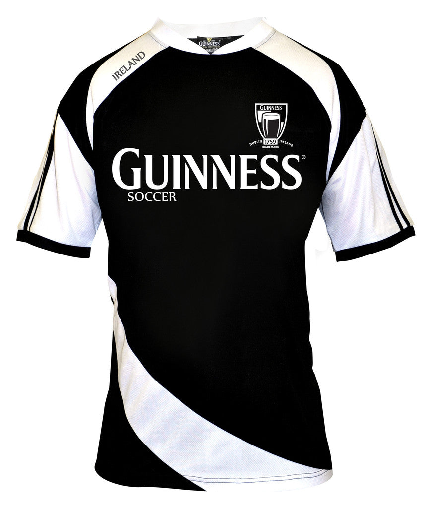 white and black soccer jersey