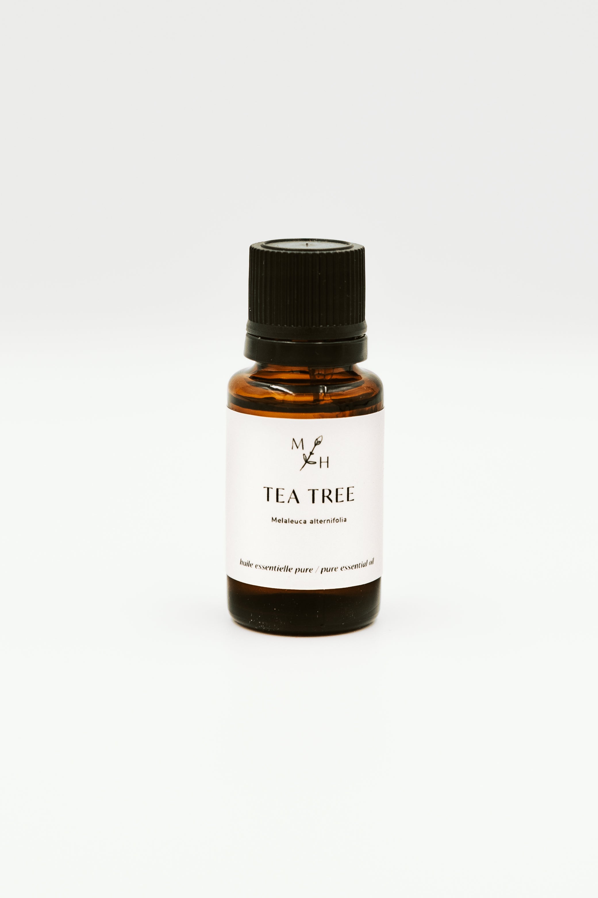 4 produits à l'huile de tea tree contre boutons pour soins du visage