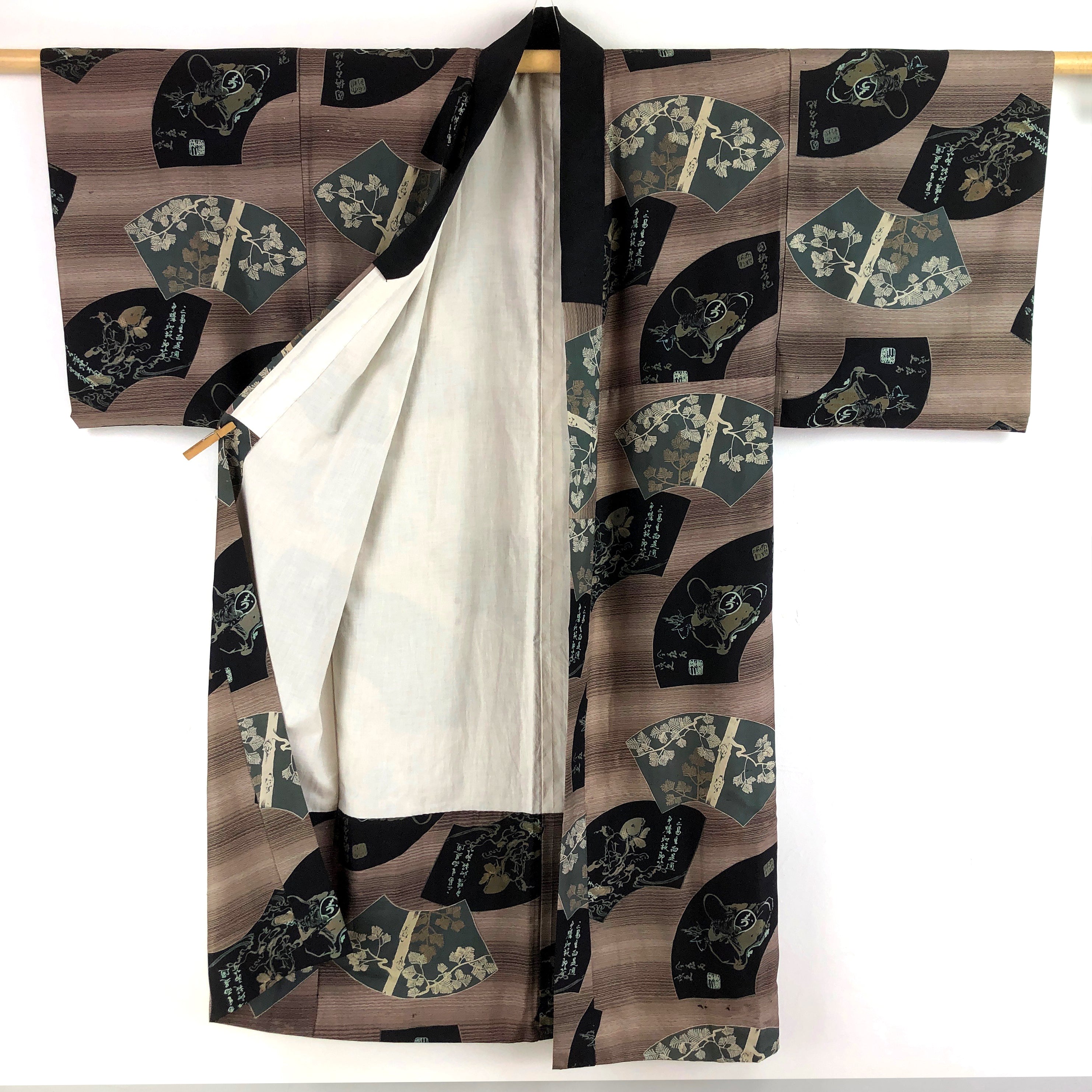 Vintage Japanese Kimono Pure Silk Kawa Pattern Embroidery Long Kimono ...