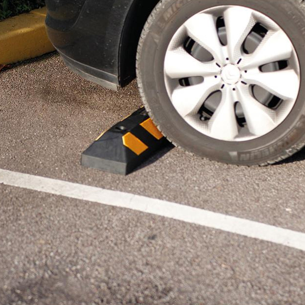 Parking-blocks-Bumpers-Car-stoppers-Wheel-stops-Curbs-Vehicle-stoppers-Parking-lot-Driveway-Garage-Outdoor-Durable-Traffic-safety-Park-barriers-Heavy-duty-Parking-curbs