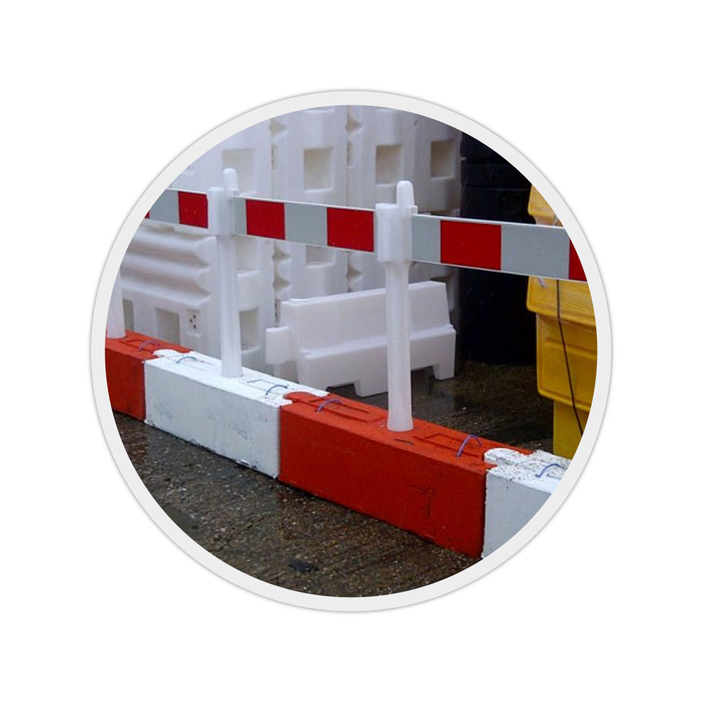 oak-log-self-weighted-barrier-one-piece-rigid-red-white-interlocking-stable-sturdy-handles-1000m-temporary-blockade-integrated-40kg-compact-movable-self-supporting-blockaid-recycled-pvc-mdpe