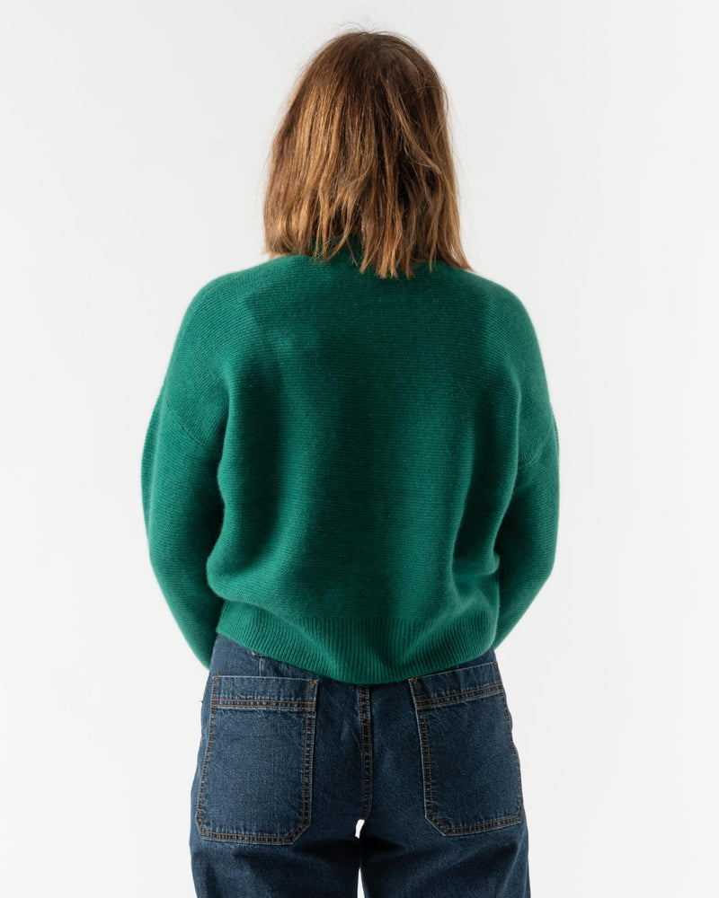 alex-mill-cashmere-nico-cardigan-in-kelly-green-jake-and-jones-a-santa-barbara-boutique-curated-slow-fashion