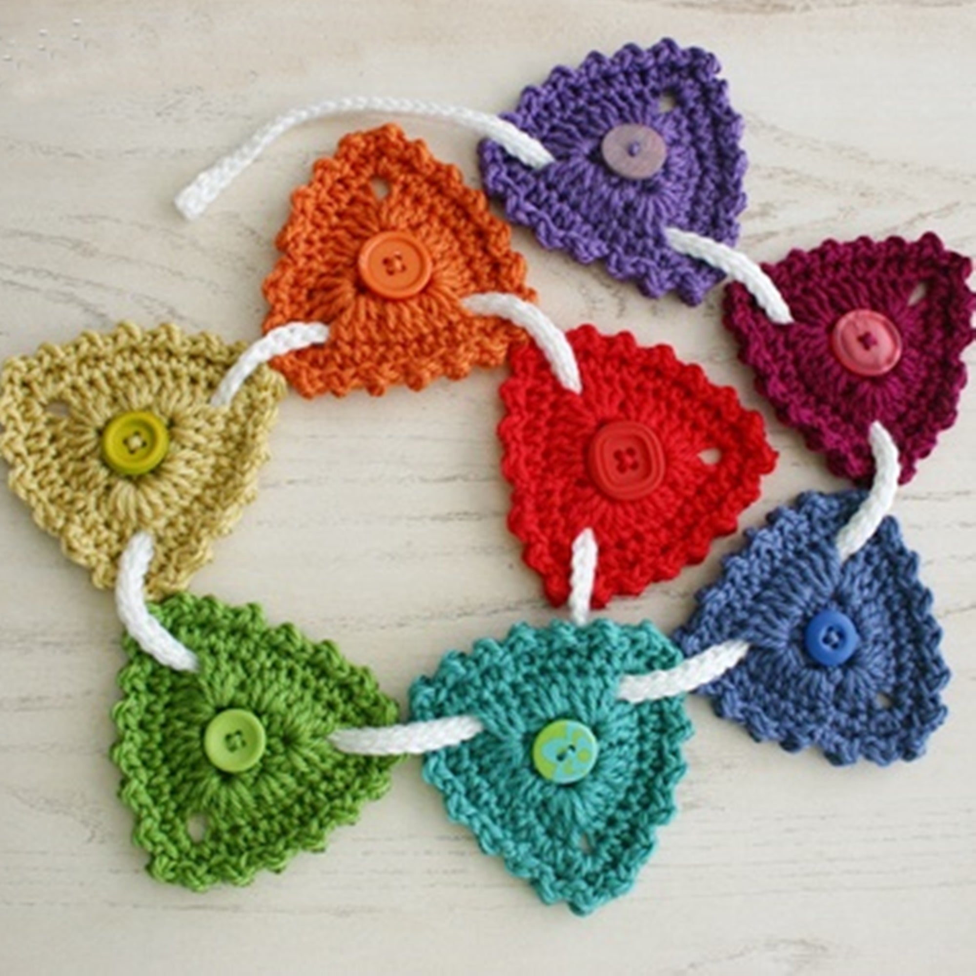 Button Bunting | Crochet Garland Pattern | Felted Button