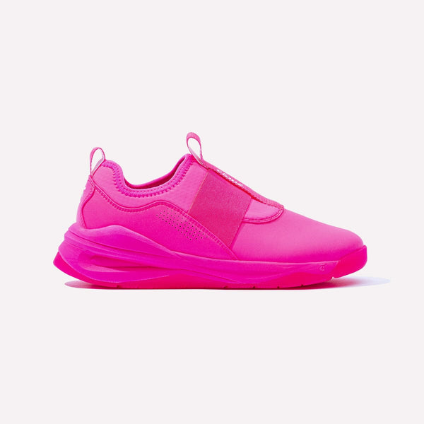 hot pink puma shoes