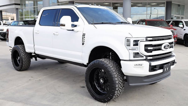 2022 Ford 6.7L Powerstroke F350 Platinum w/ FX4 Off-Road Package