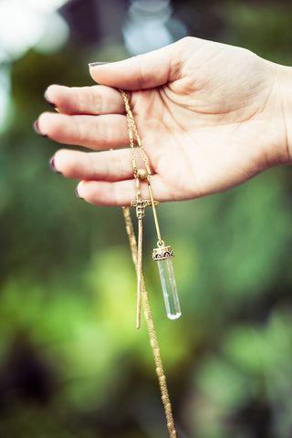 quartz victory necklace