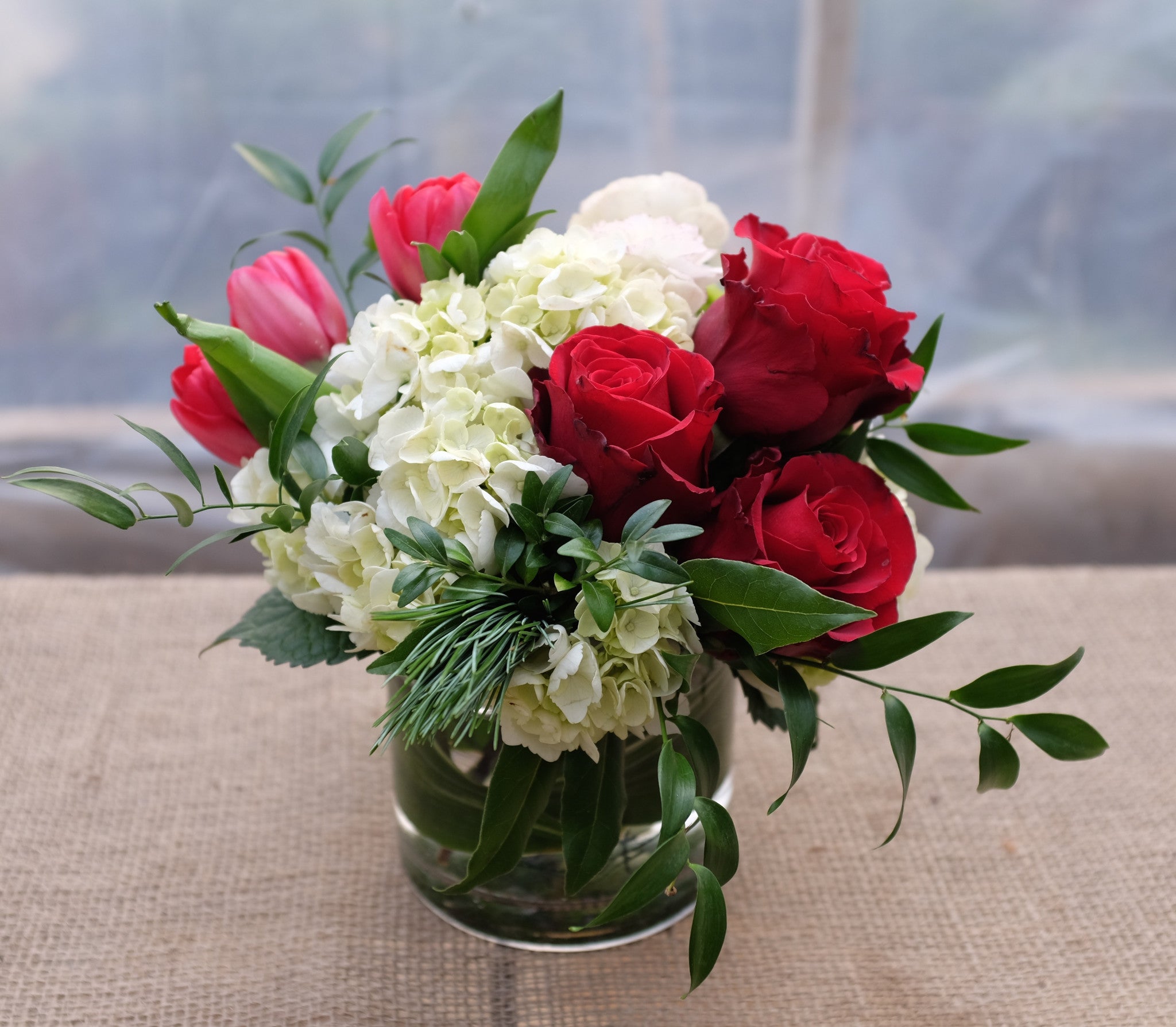 small holiday floral arrangements