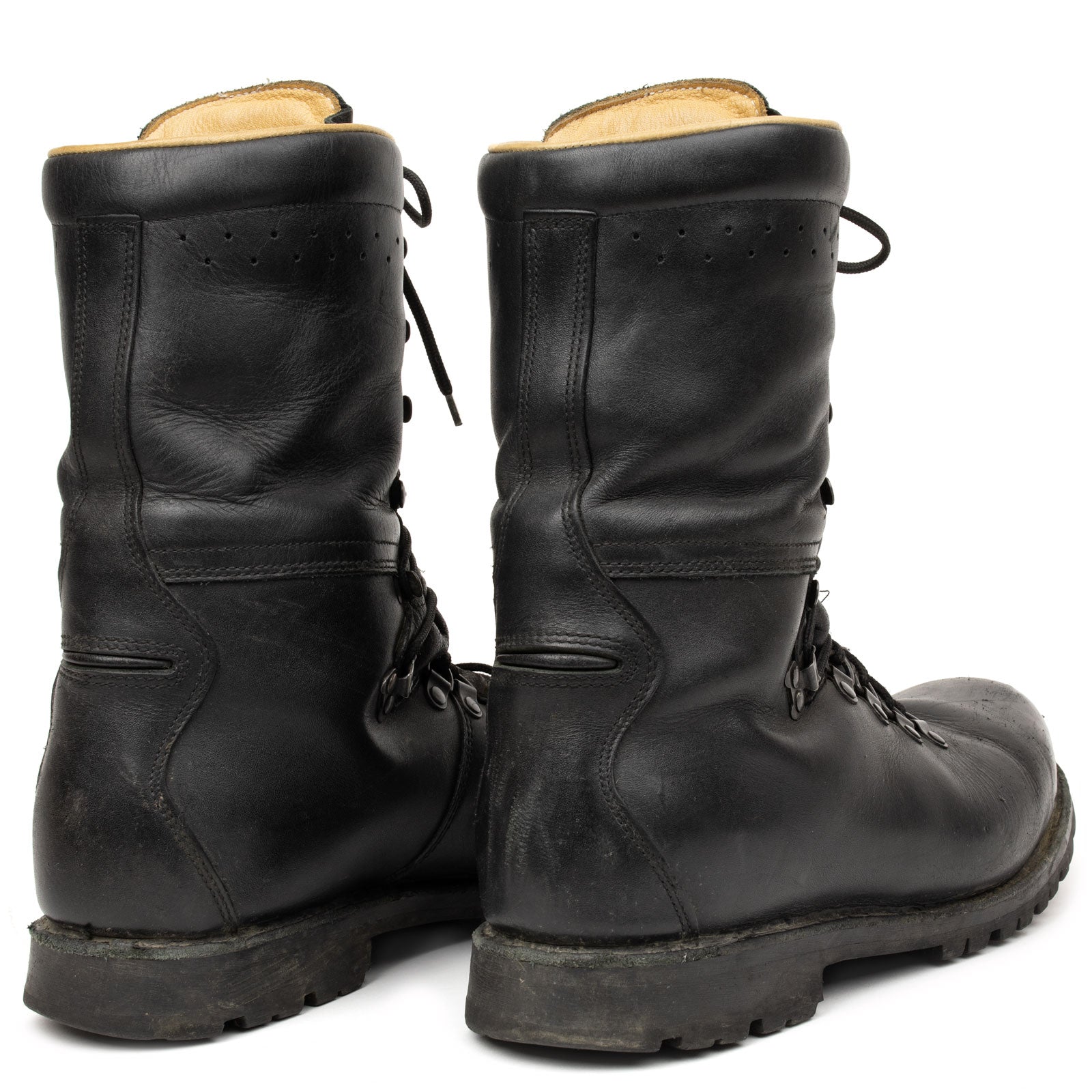 leather alpine boots