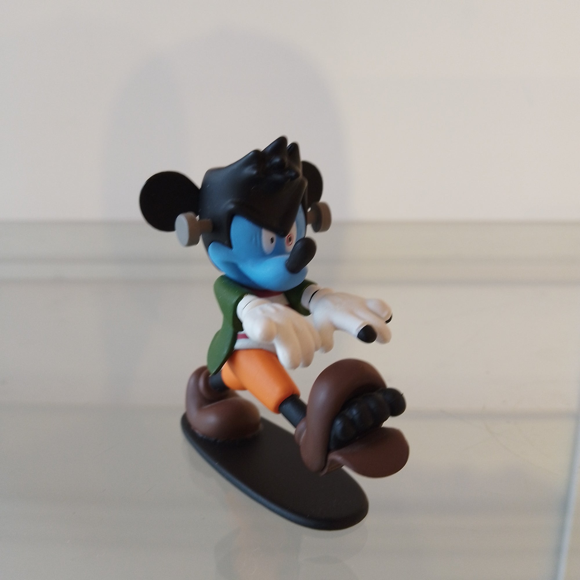 Throw Mickey Mouse VCD by Glmab x Medicom Toy - Mindzai Toy Shop
