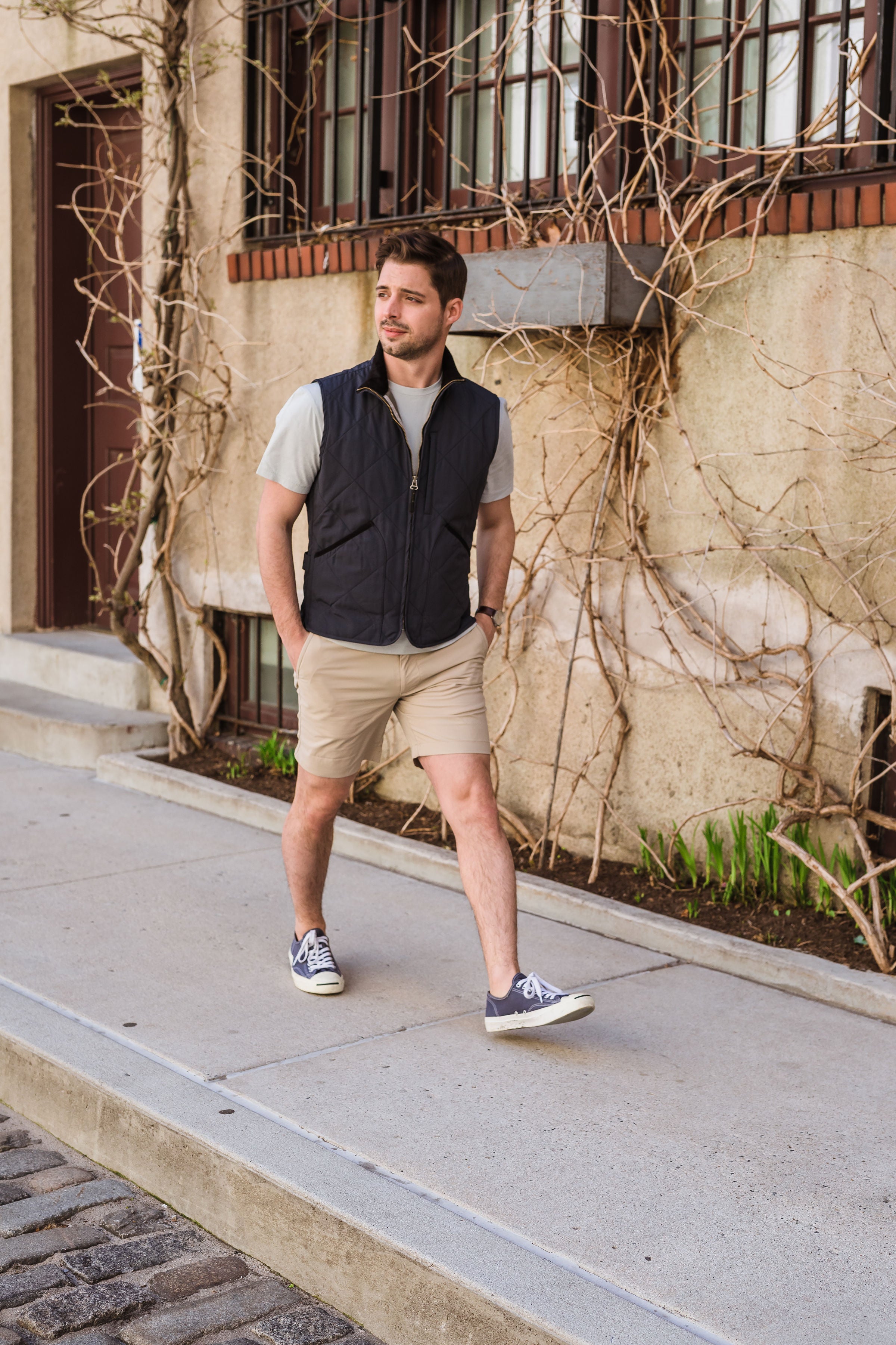 How to Wear a Lightweight Vest