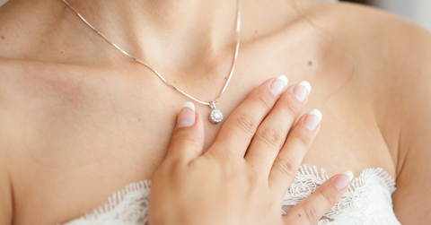 Delicate, dainty, simple necklace 