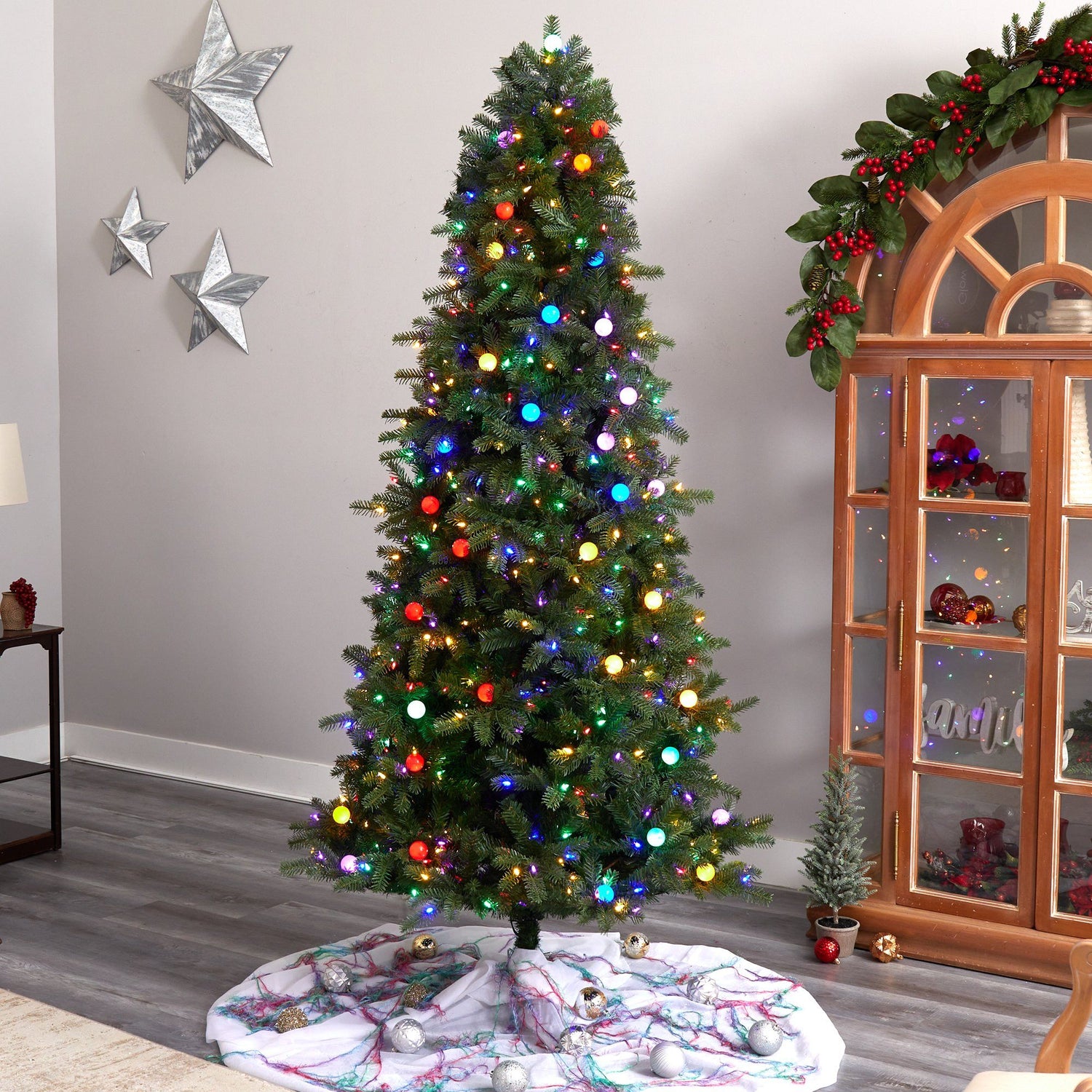 5' Vermont Spruce Tree with 250 Color Changing (Multifunction and Remote  Control) LED Lights