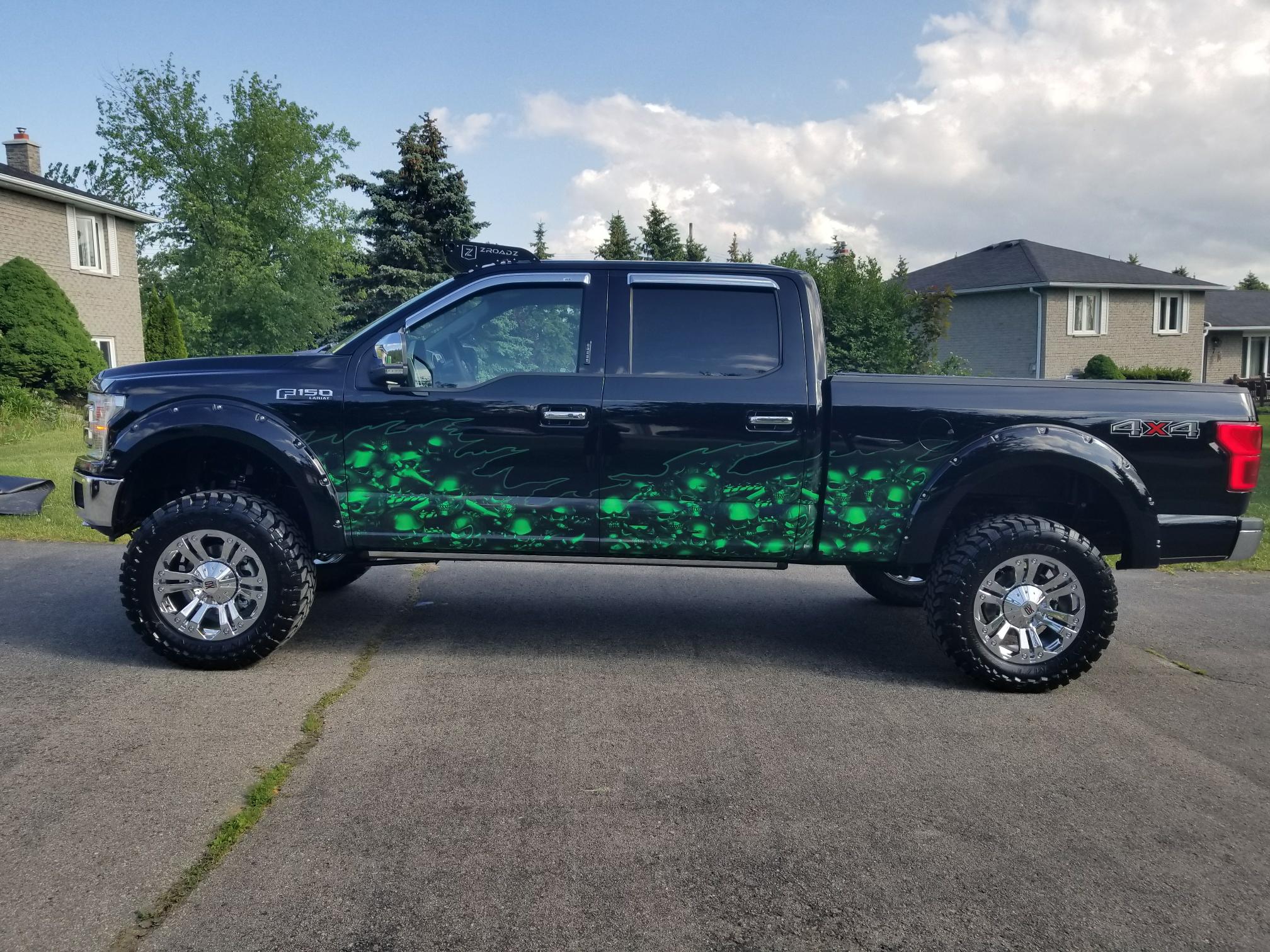 skull wave wrap on F150