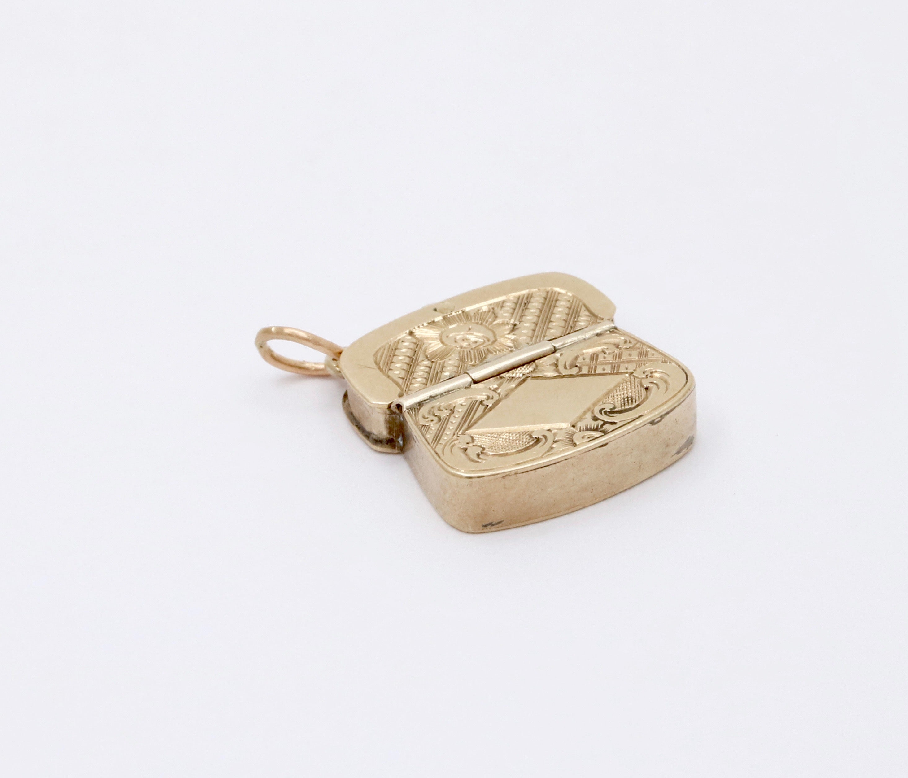 14k gold purse charm