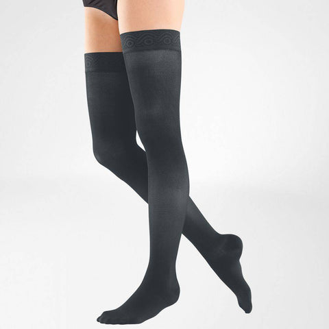 Bauerfeind VenoTrain thigh high compression stockings in black for lipedema