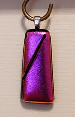 satin-dichroic-fushia-fused-glass-pendant