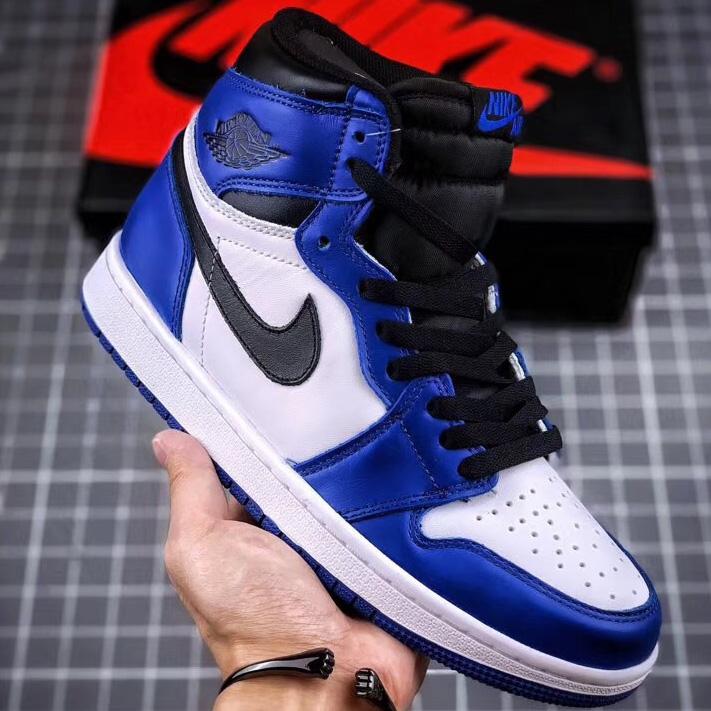 Trendsetter Air Jordan 1 Women Men Fashion Casual High-Top Old Skool Shoes