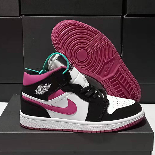 Nike casual flats sneakers Jordan 1 flagship