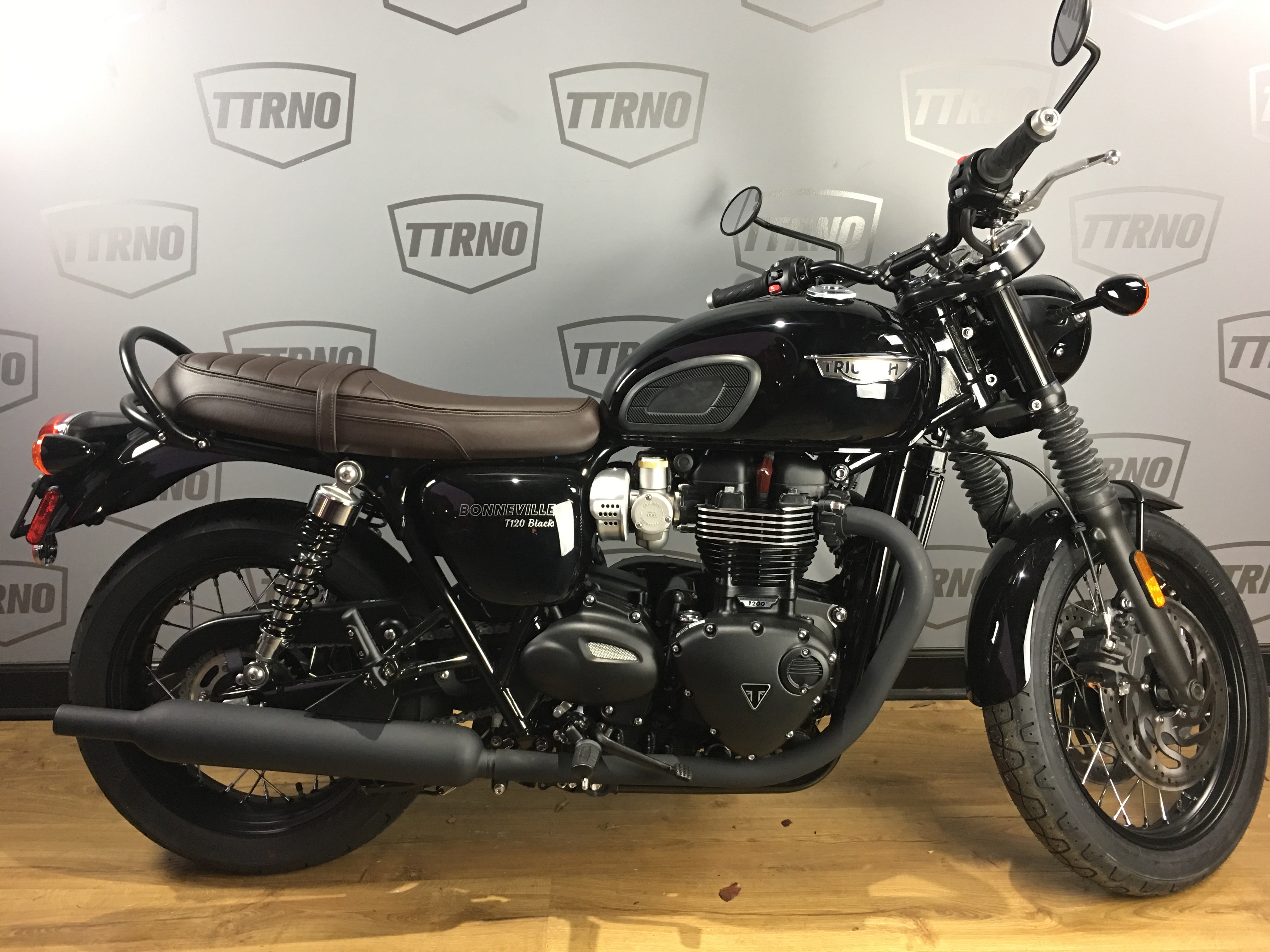 2019 Triumph Bonneville T120 Black - Black - The Transportation ...