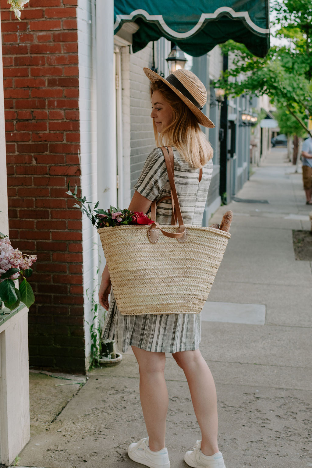 Classic Straw Market Basket French Baskets