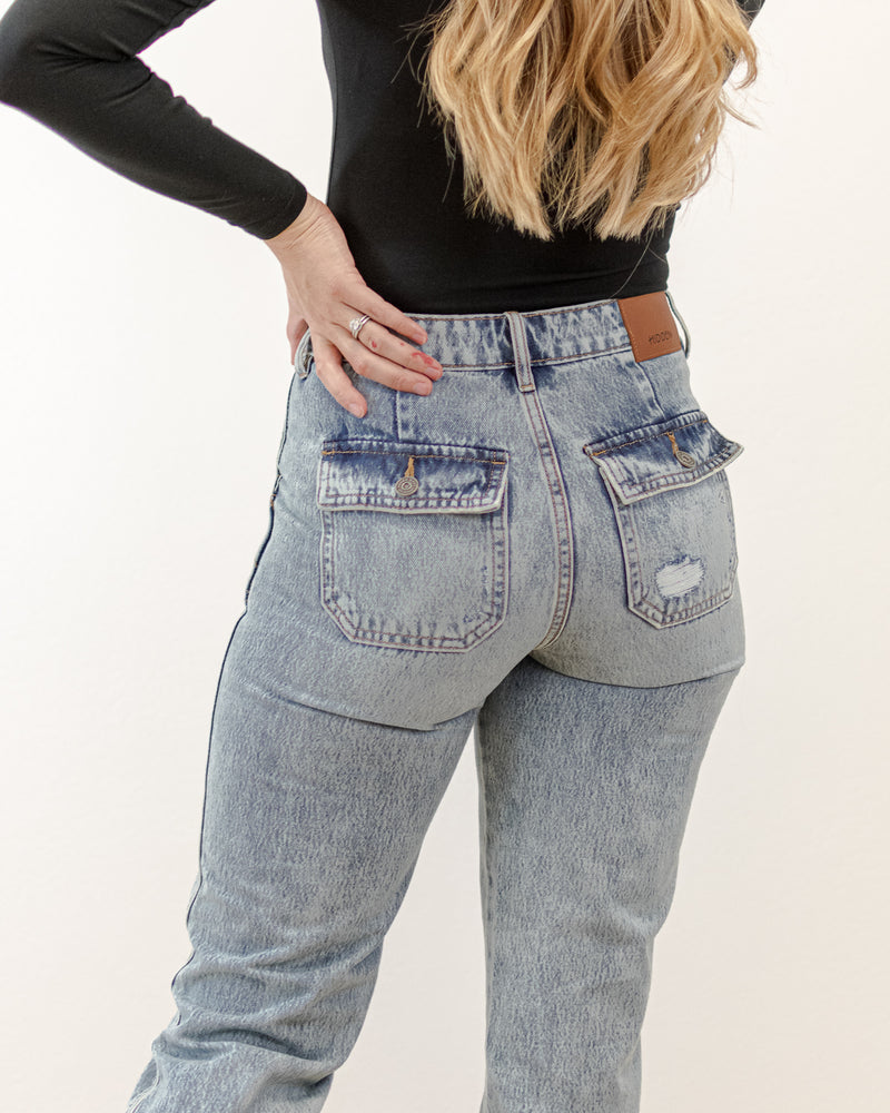 Women's Straight Flap Pocket Distressed Blue Jeans | CoCapsules