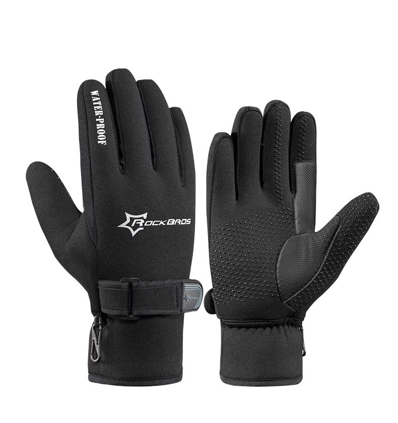 heavy winter gloves