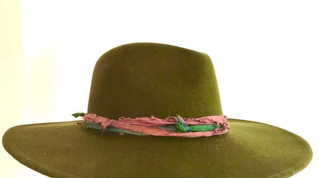 Loden Green Felt Hat with Feather – TORI BROWN THE LABEL
