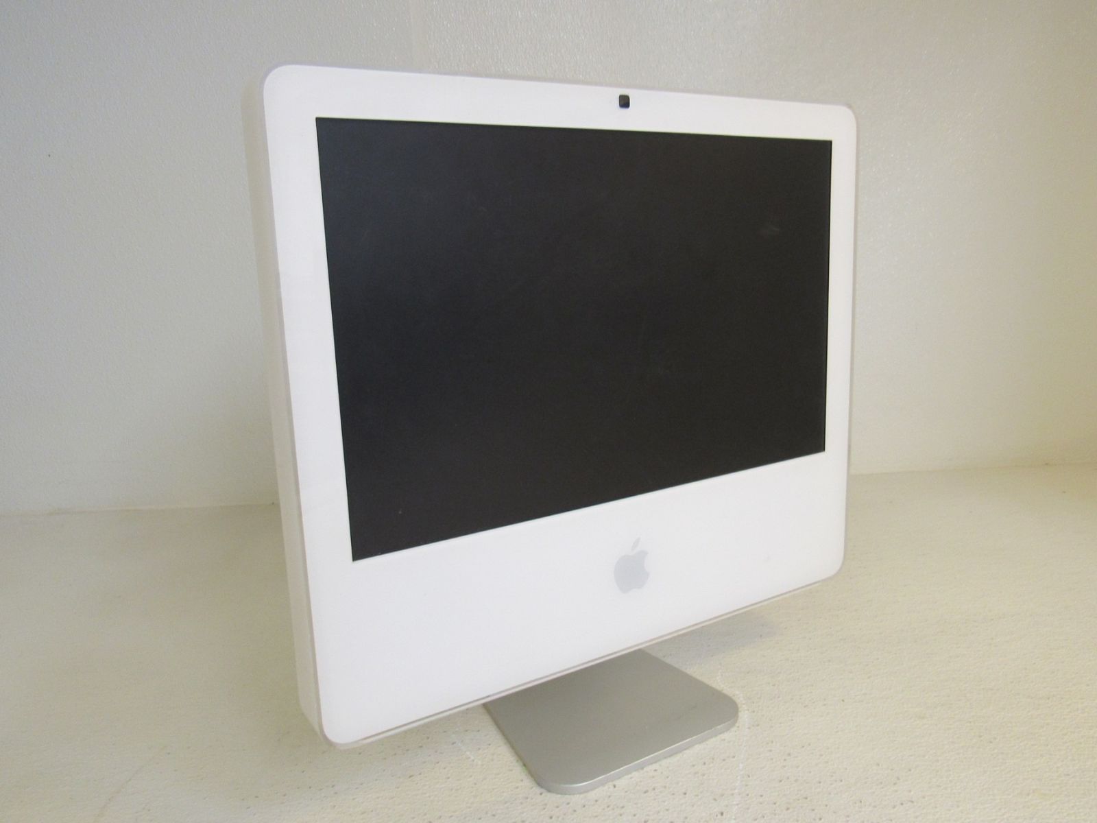 Apple iMac 17 in All In One Computer Bare Unit M White/Gray 1.83