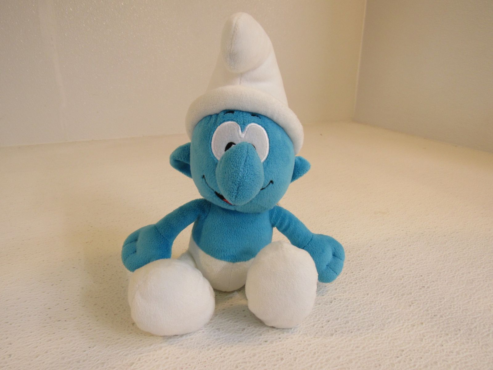 Jakemart — The Smurfs Talking Plush Smurf 12-in Blue